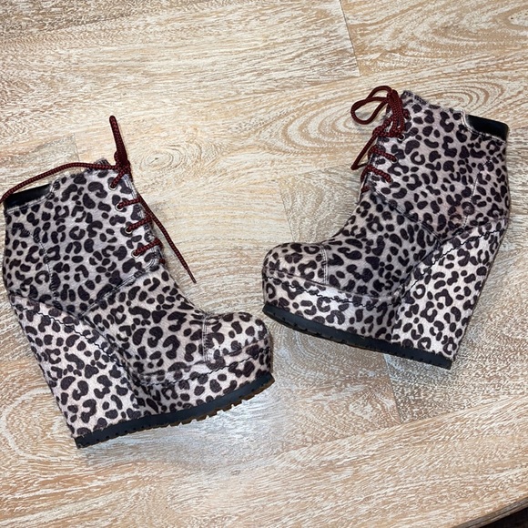 Vintage Y2K, 90s dalmatian leopard print for platform wedge boots Gyaru - Picture 2 of 4